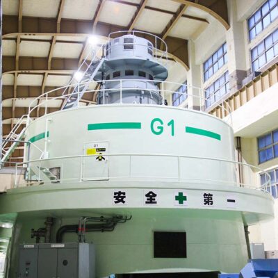 ここで発電された電気は山手線でも使われています
